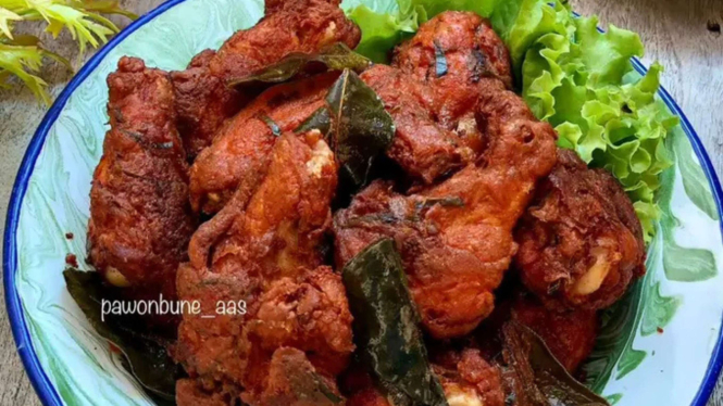 Ayam Goreng Terasi Daun Jeruk
