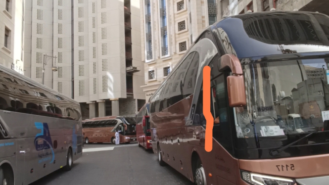 Sejumlah bus disiapkan untuk mengantarkan jemah ke ke Mekah