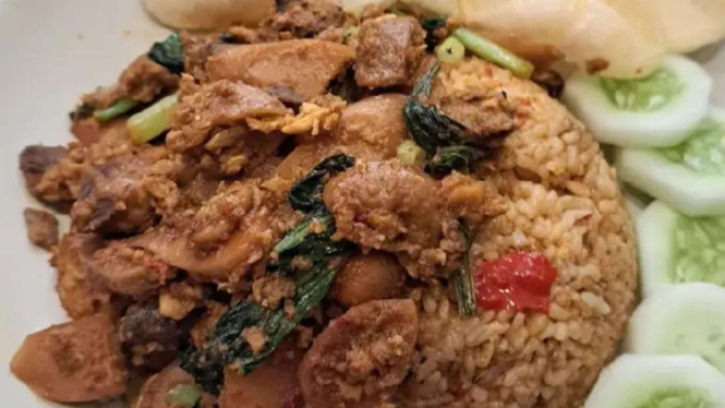 Nasi goreng gila