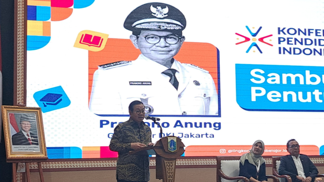 Gubernur Jakarta Pramono Anung memberikan sambutan saat penutupan Konferensi Pendidikan Indonesia 