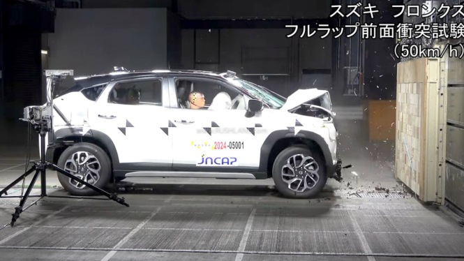Uji tabrak Suzuki Fronx di Jepang