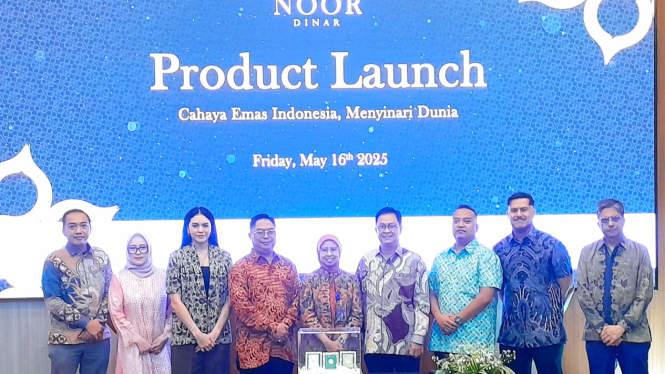 [Jajaran Direksi Perum Peruri dan PT Berkah Restu Sejahtera, dalam peluncuran Noor Dinar di kantor Perum Peruri, kawasan Kebayoran Baru, Jakarta Selatan, Jumat, 16 Mei 2025]