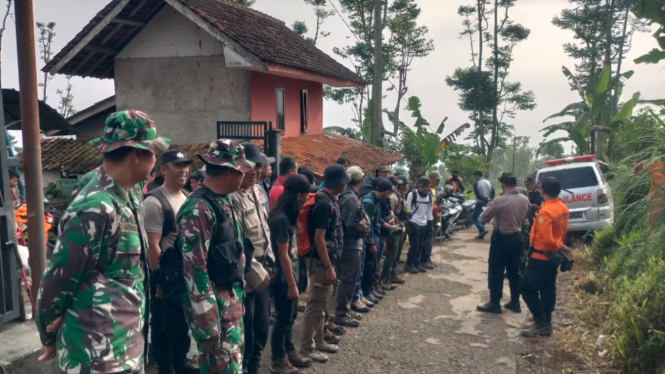 Tim SAR Gabungan siap melakukan penjemputan seorang pendaki yang dilaporkan hilang di Gunung Cikuray Garut