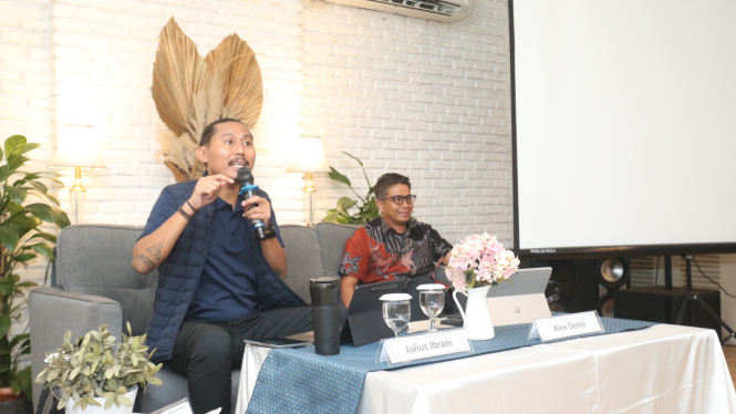 Media briefing putusan PK Alex Denni
