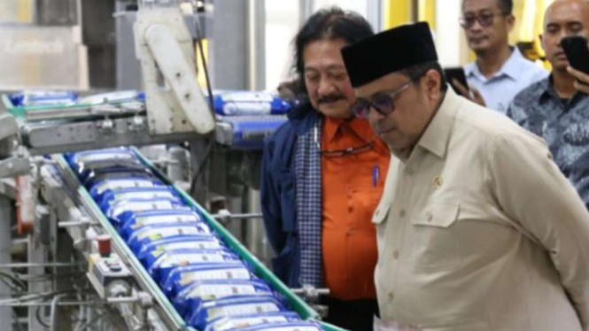 Pihak produsen dalam menarik dan memusnahkan jajanan anak