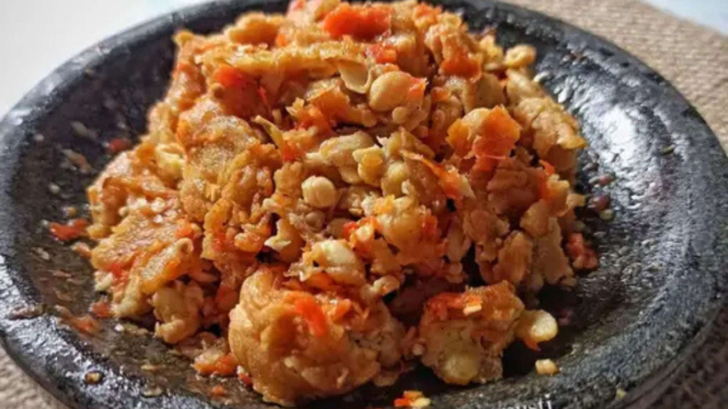 Tempe geprek sambal bawang