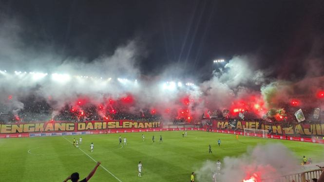 Laga PSS Sleman vs Persija Jakarta di Stadion Maguwoharjo