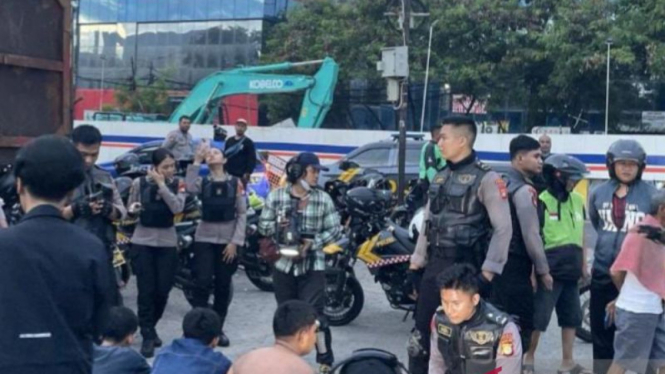 Pelaku Tawuran Ditangkap Polisi saat Patroli di Jalan Pluit Selatan Raya, Jakut