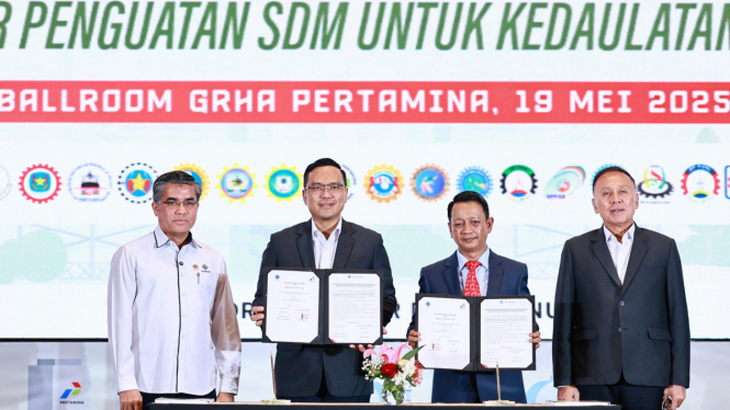 Penandatanganan Perjanjian Kerja Bersama Pertamina dengan Serikat Pekerja