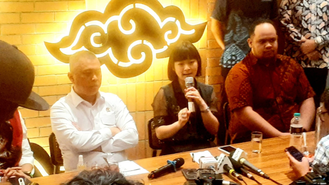 [Menteri Perhubungan, Dudy Purwagandhi, saat menggelar diskusi dengan Media dan Aplikator di kawasan Abdul Muis, Jakarta Pusat, Senin, 19 Mei 2025]