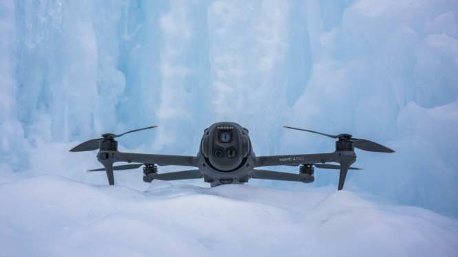 DJI Mavic 4 Pro.