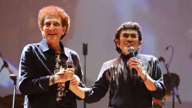 Raja dangdut Rhoma Irama hadir di Konser GodBless Unplugged