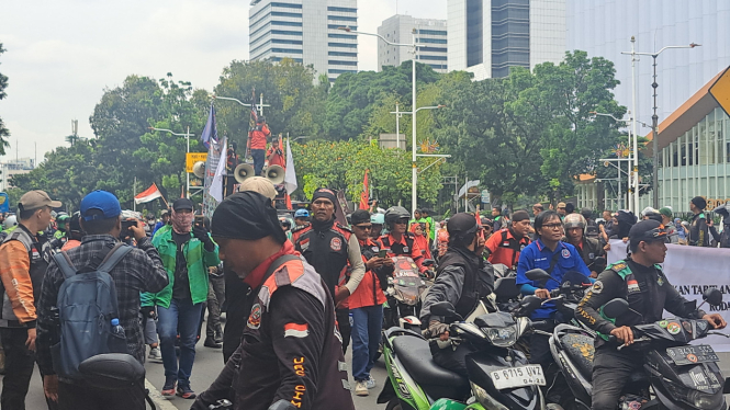 Massa ojol aksi demo mulai berdatangan 