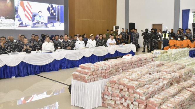 VIVA Militer: Wakasal pimpin pemusnahan narkoba senilai 7.5 triliun di Batam