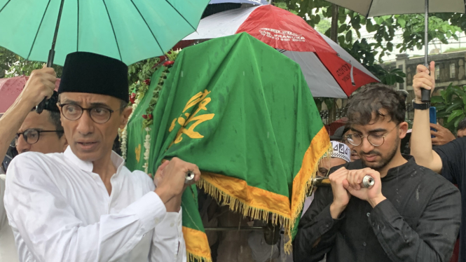 Prosesi Pemakaman Ibrahim Sjarief Assegaf