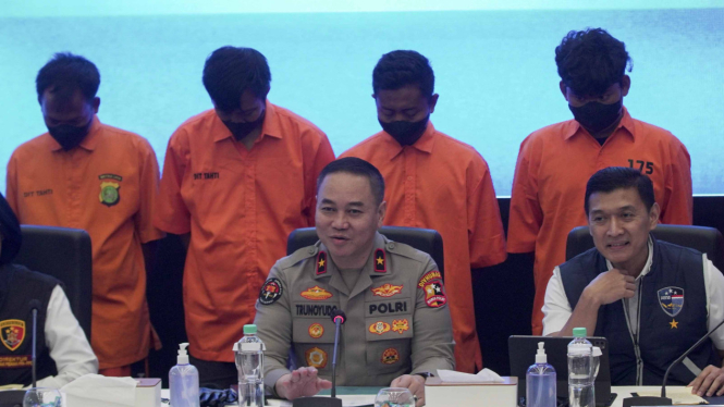 Bareskrim Polri Ungkap Grub Facebook Penyebar Asusila dan Pornografi