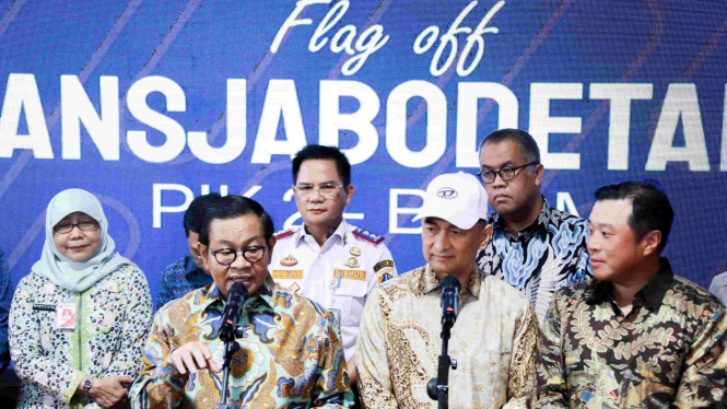 Gubernur DKI Jakarta, Pramono Anung Resmikan Transjabodetabek PIK 2-Blok M