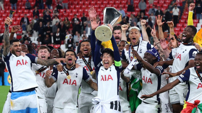 Son Heung-min tidak ada medali saat Tottenham juara