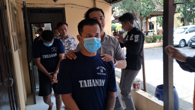 Pelaku penembakan mobil LC 