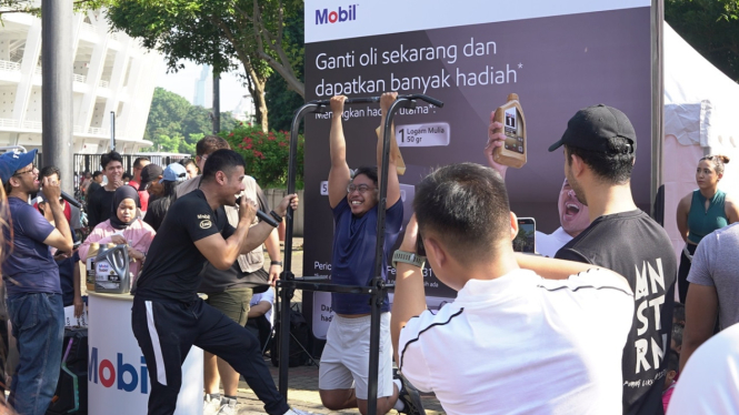 Chicco Jerikho dan Mobil1