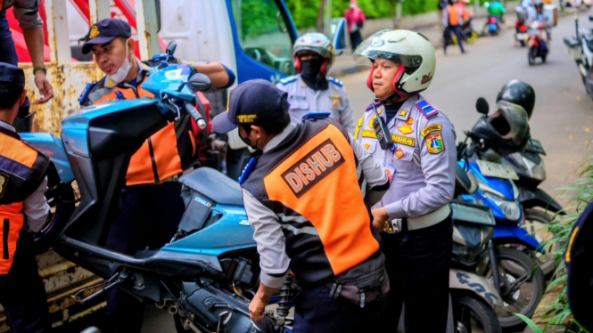 Dishub tindak parkir liar