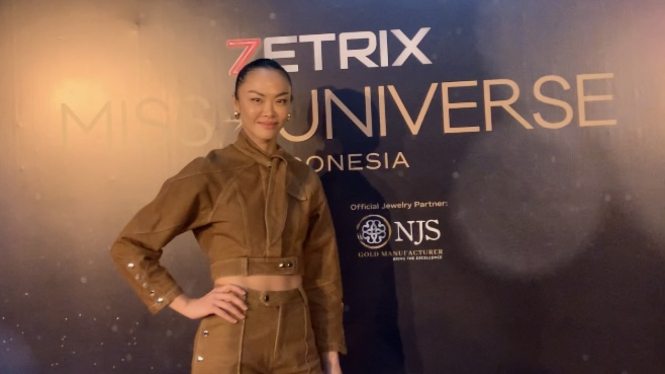 Kelly Tandiono
