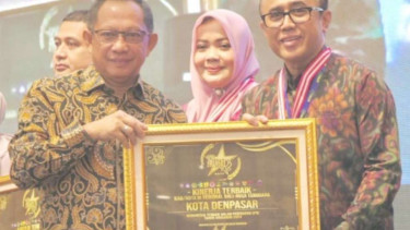 Diserahkan Menteri Dalam Negeri RI, Tito Karnavian.
