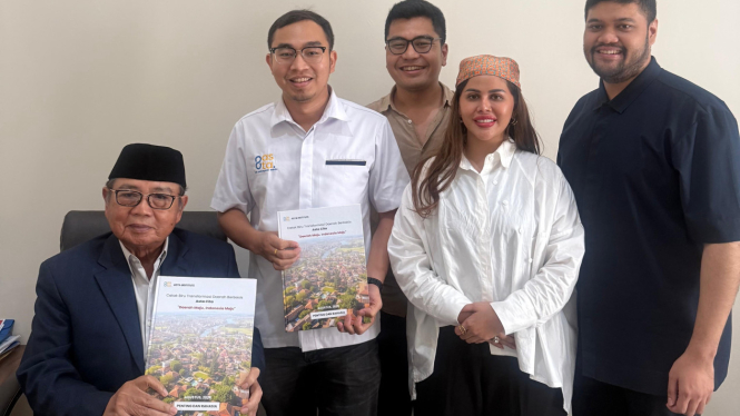 Komisaris Utama PT. PLN, Burhanuddin Abdullah