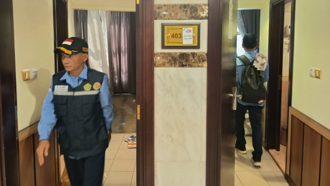 Tim Linjam sisir kamar Hotel Almukhtarah Almasi, Madinah