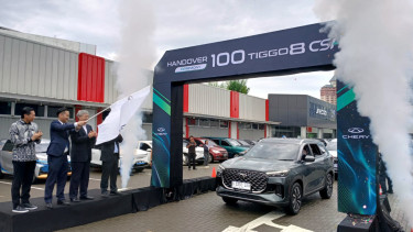 Penyerahan 100 unit Chery Tiggo 8 CSH ke konsumen di Jakarta.