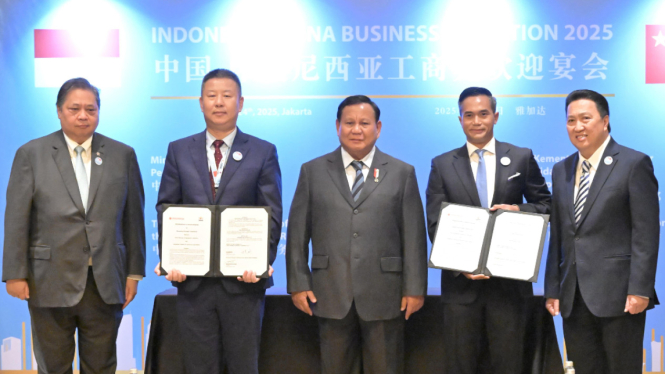 Kadin Indonesia dan Kamar Dagang China teken MoU di Indonesia-China Business Reception 2025 di Hotel Shangri-La, Jakarta