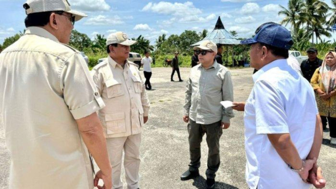 Presiden Prabowo Subianto dan Haji Isam