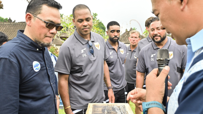 Patrick Kluivert dan tim kepelatihan Timnas Indonesia
