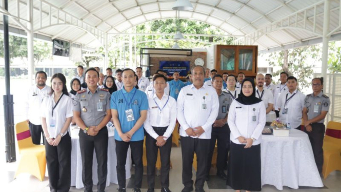 Petugas Lapas Klas IIA Cibinong, Jawa Barat