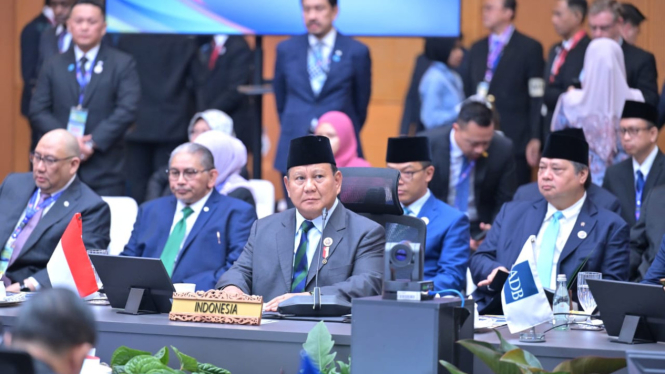 Presiden RI Prabowo Subianto menghadiri KTT ke-16 BIMP-EAGA (sumber foto: Kris - Biro Pers Sekretariat Presiden)