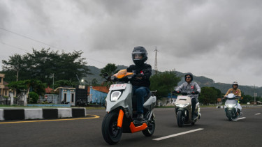 Modifikasi motor listrik Honda 