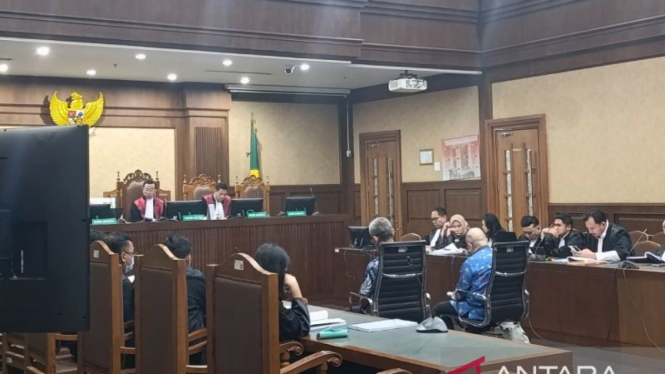 Sidang dakwaan kasus investasi fiktif di PT Taspen (Persero) Antonius Kosasih