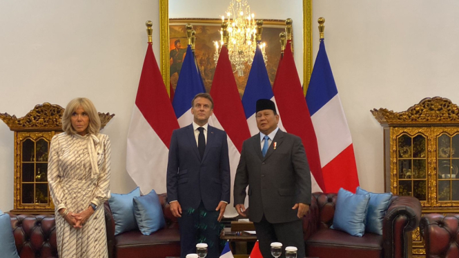 Presiden RI Prabowo Subianto dan Presiden Prancis Emmanuel Macron beserta istri, Brigitte Macron di Istana Merdeka, Jakarta Pusat 