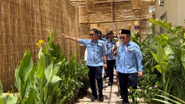 Hilman Latief Tinjau Tenda Jemaah di Mina Dihiasi Bambu dan Tanaman