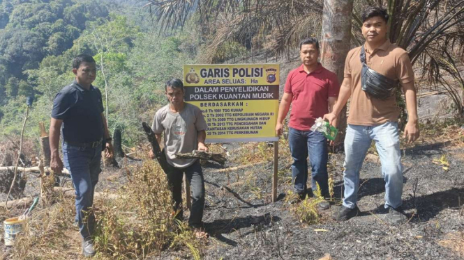 Pembakaran lahan hutan lindung di Bukit Betabuh, Kuantan Singingi