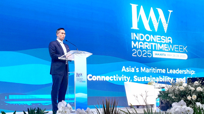 [Ketua Umum Kadin Indonesia, Anindya Bakrie, di acara Indonesia Maritime Week (IMW) 2025 di JCC Senayan, Jakarta Pusat, Rabu, 28 Mei 2025]