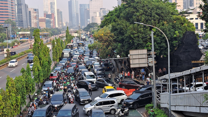 Kemacetan di Jalan Gatot Subroto 