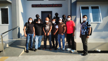 Buronan kasus kepemilikan senjata api ilegal, Edy Suranta (55) ditangkap Kejagung.