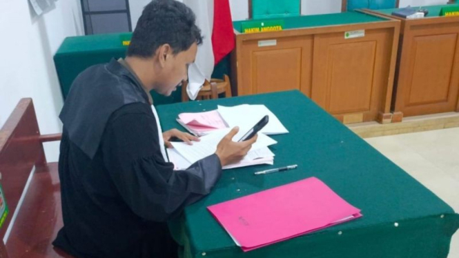 Jaksa pada Kejari Palembang menuntut ringan terdakwa bandar narkoba