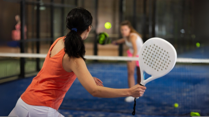 ilustrasi olahraga padel