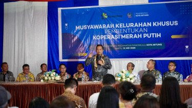 Wamenkop Ferry Juliantono menghadiri musyawarah pembentukan Kopdes