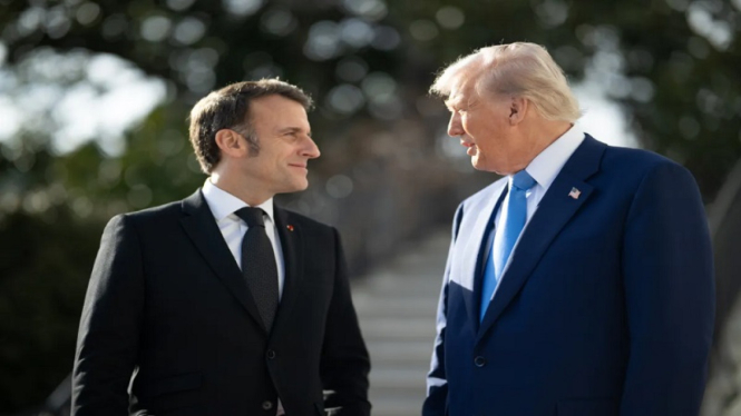 Presiden AS Donald Trump bersama Presiden Prancis Emmanuel Macron