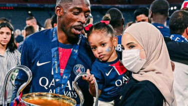 Ousmane Dembele dan sang istri Rima Edbouche