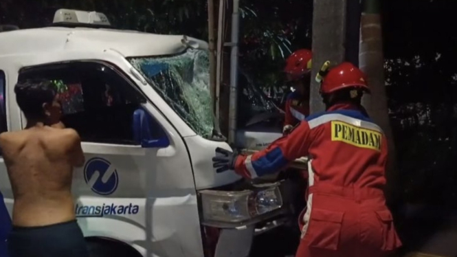Kecelakaan Jaklingko tabrak tiang listrik