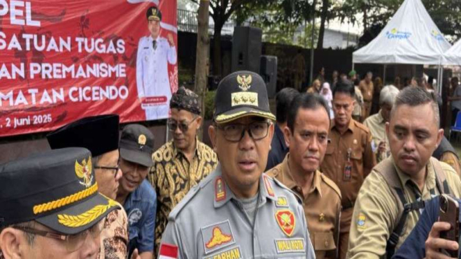 Wali Kota Bandung Muhammad Farhan saat memberikan keterangan di Kota Bandung.